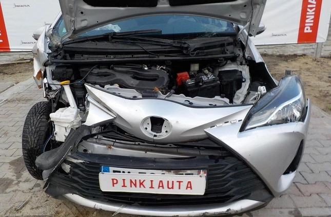 Toyota Yaris cena 20900 przebieg: 23514, rok produkcji 2019 z Stęszew małe 301